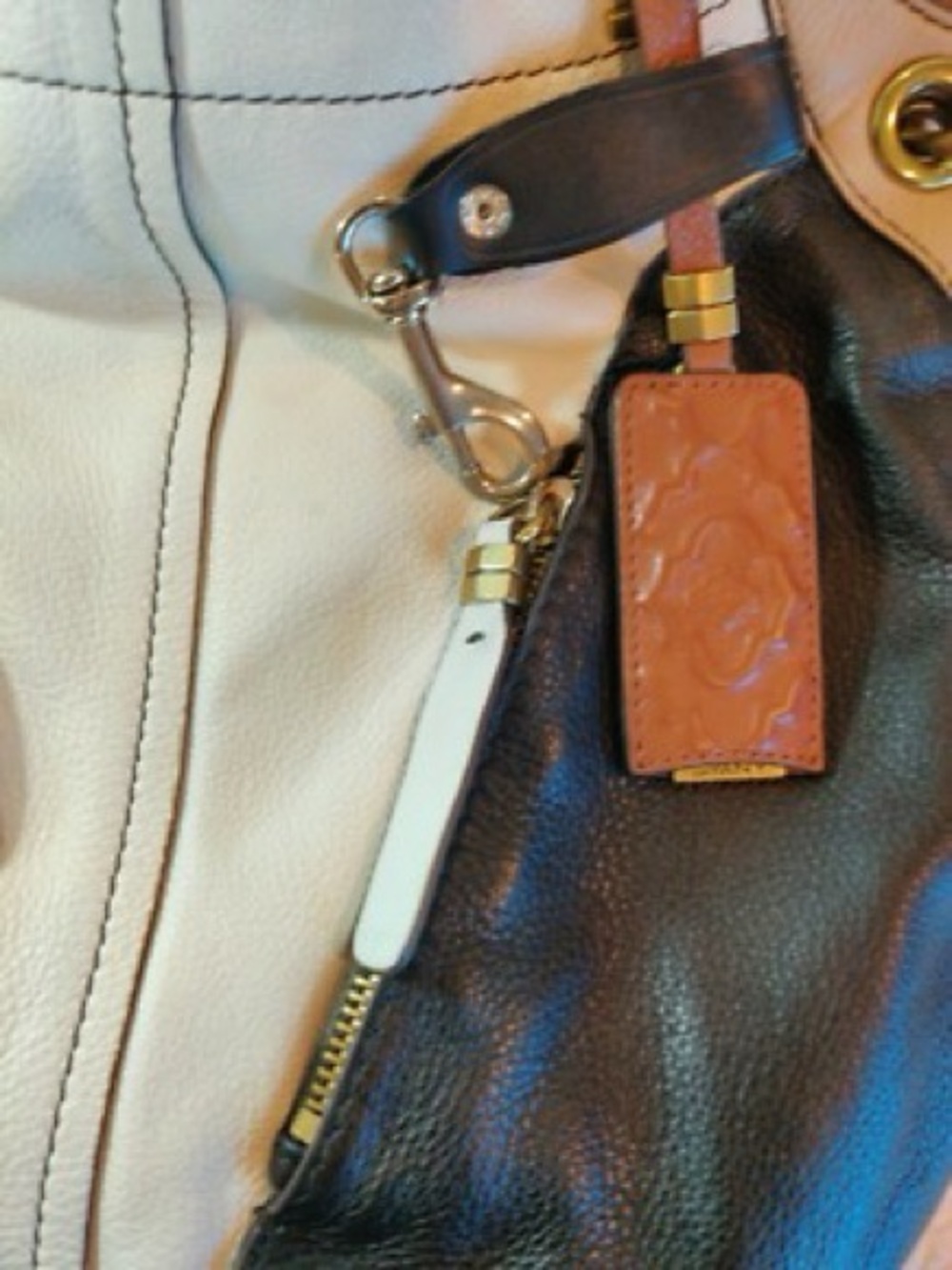 VINTAGE *RARE* orYANY Sydney leather bag, designed as a convertible hobo style - Picture 5 of 17